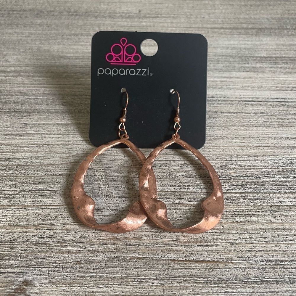 NEW Paparazzi Make It Reign Copper Earrings